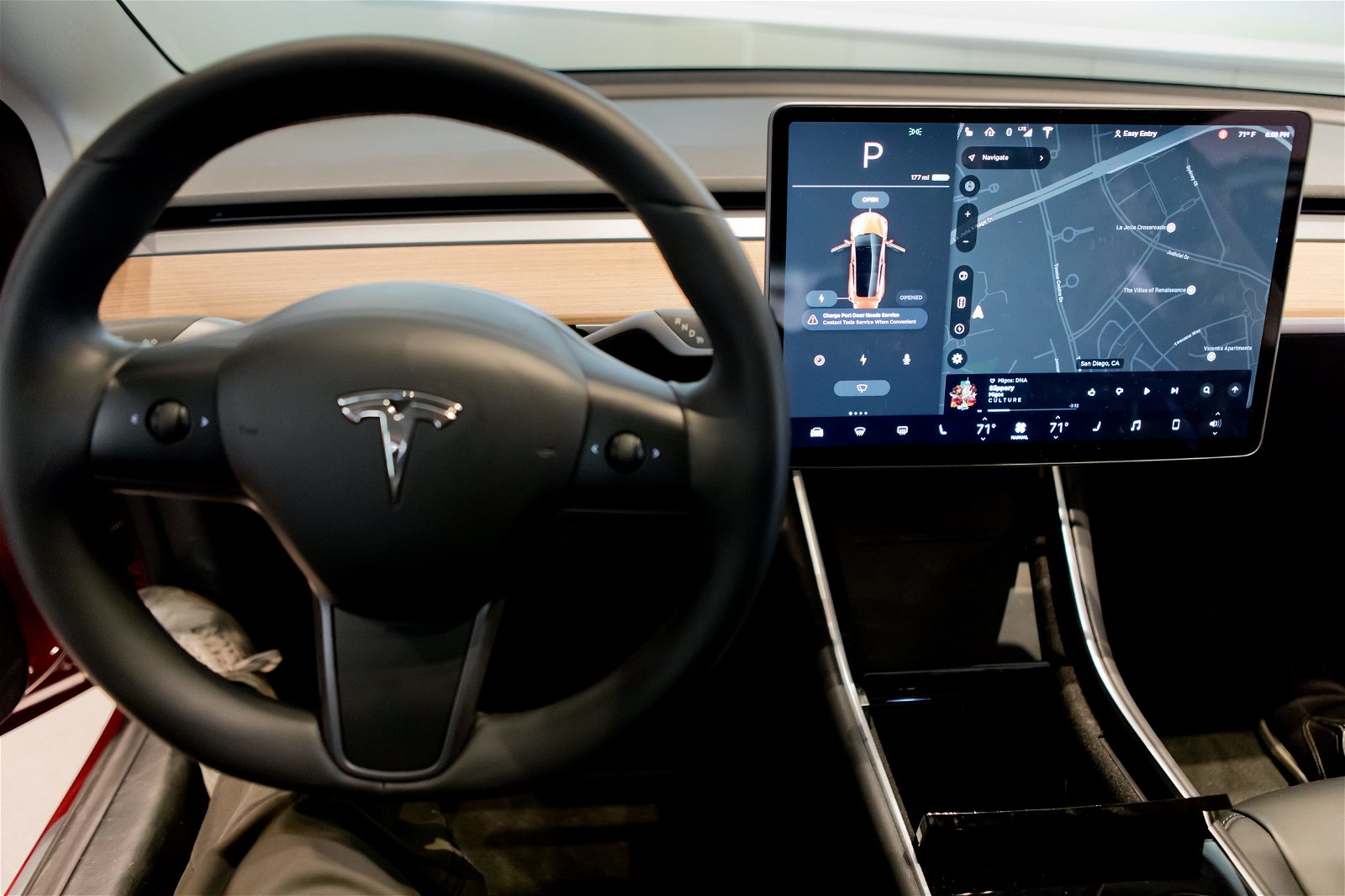 R Volution Chez Tesla La Conduite Autonome Est Maintenant Disponible