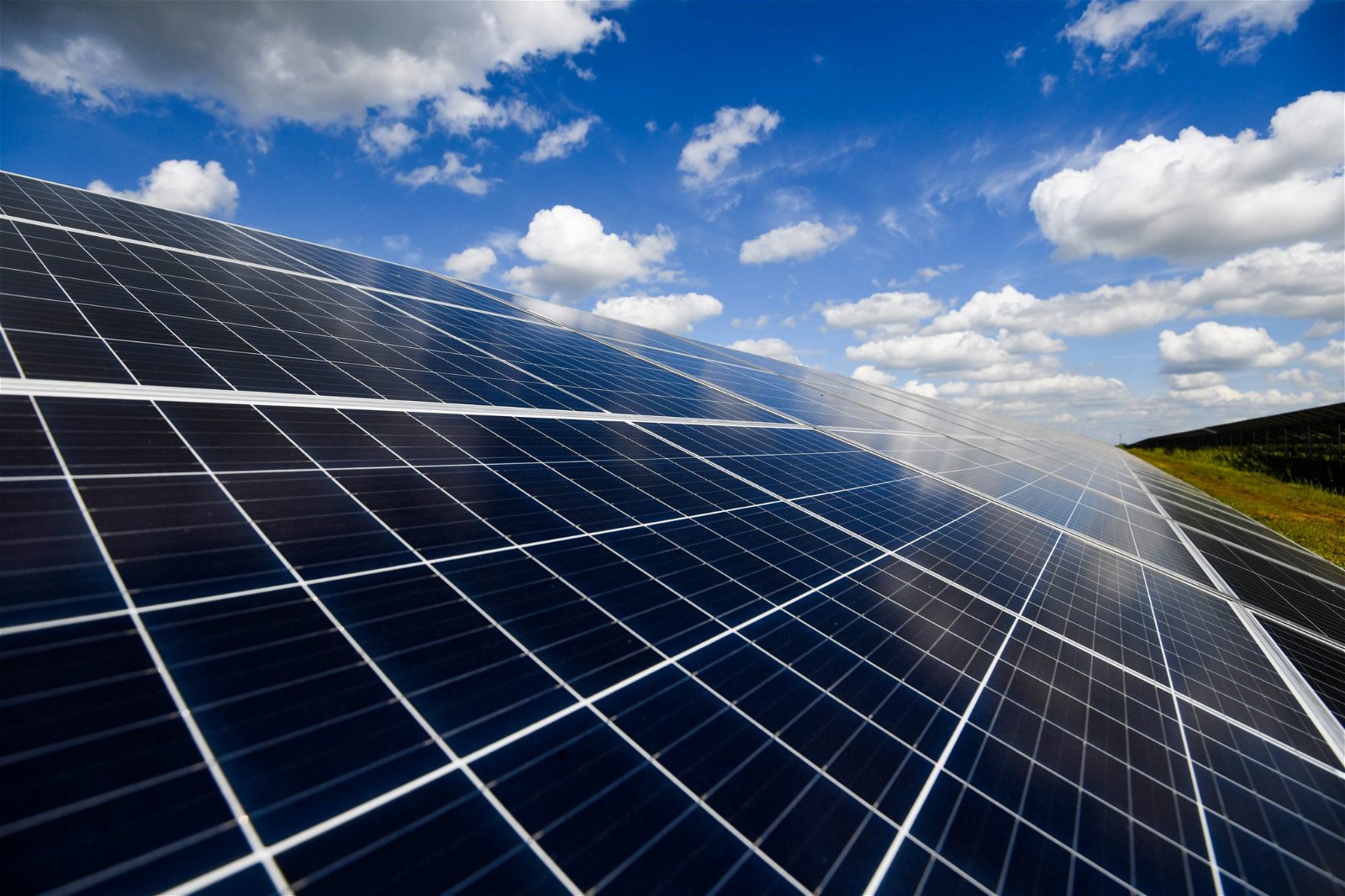 La pérovskite le nouveau matériau qui pourrait révolutionner les panneaux solaires Business AM