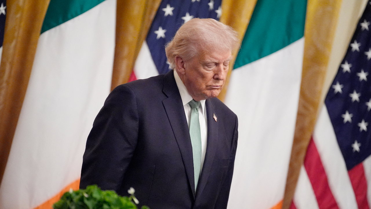 Trump spreekt steun uit voor een verenigd Ierland tijdens bezoek aan het land