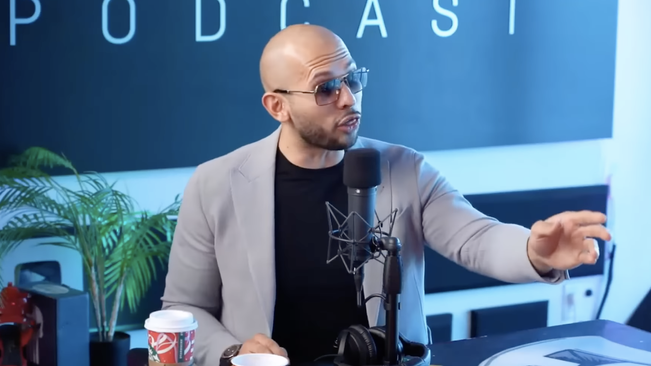 Wie is Andrew Tate en waarom verdeelt hij het internet? - Newsmonkey