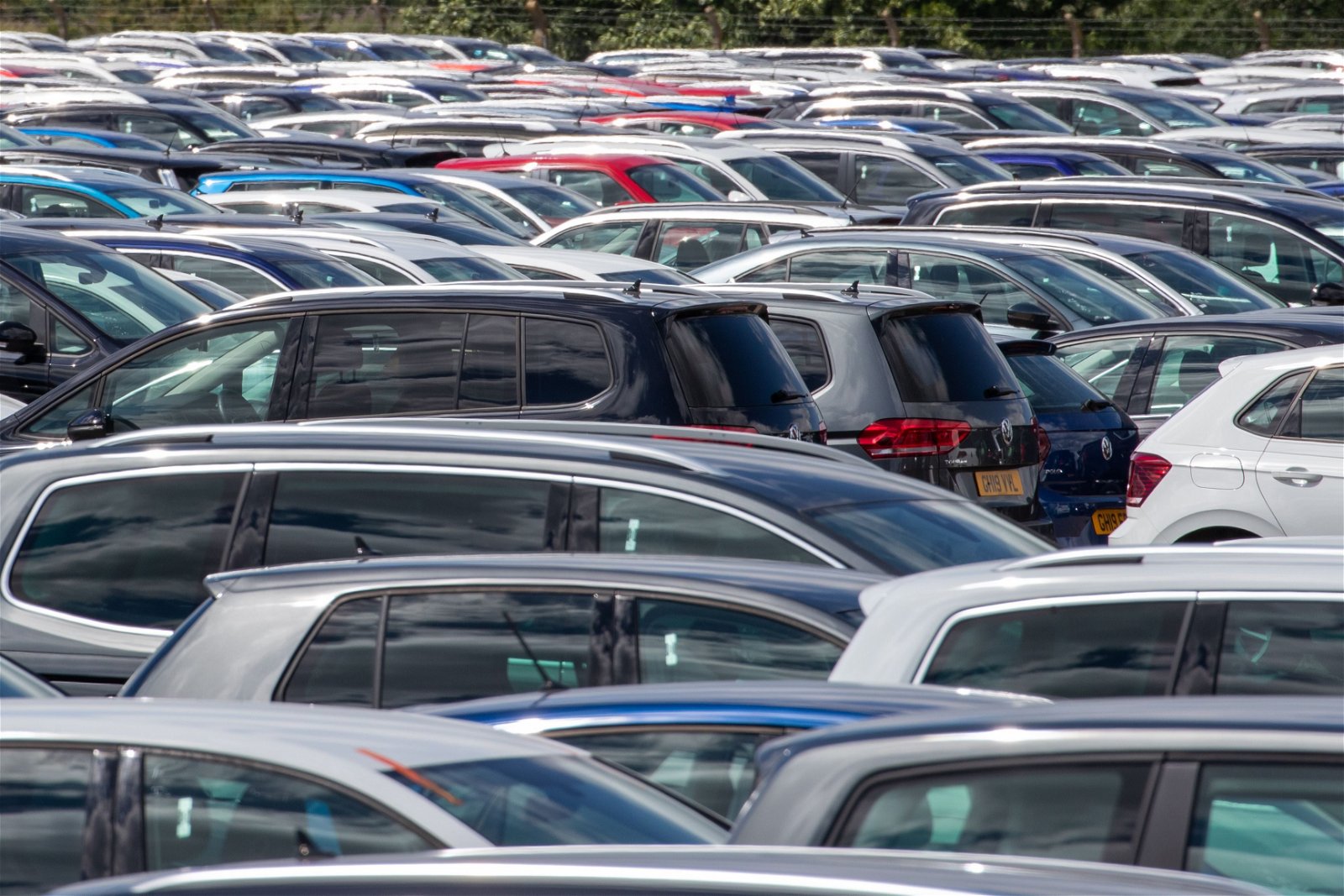 Europese autoverkoop in juni nog bijna kwart lager dan vorig jaar