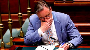 Rekenhof maakt brandhout van begroting van de regering-De Wever