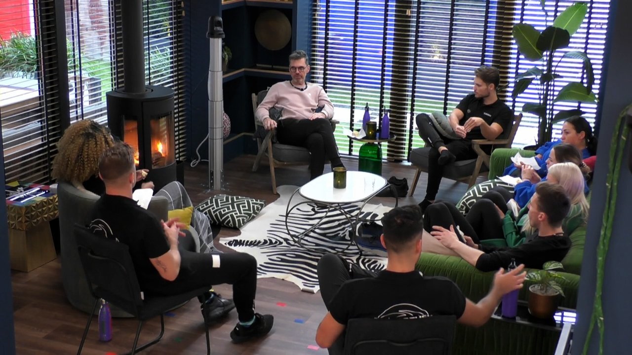 'Big Brother' Twee nieuwe bewoners betreden het huis Newsmonkey