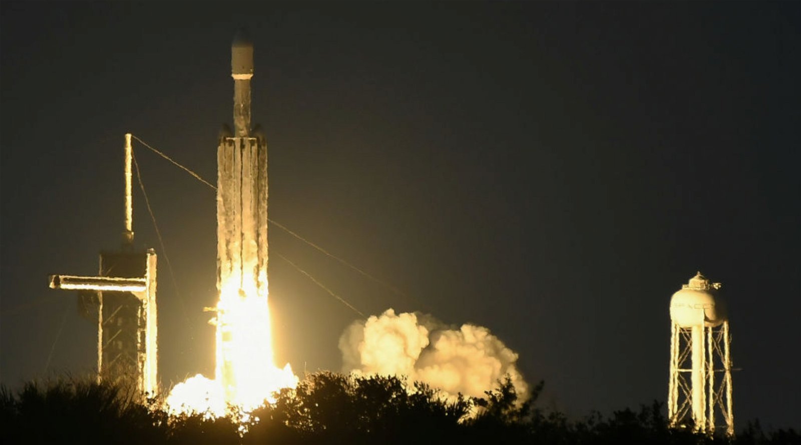 Viasat launches its first large-scale satellite