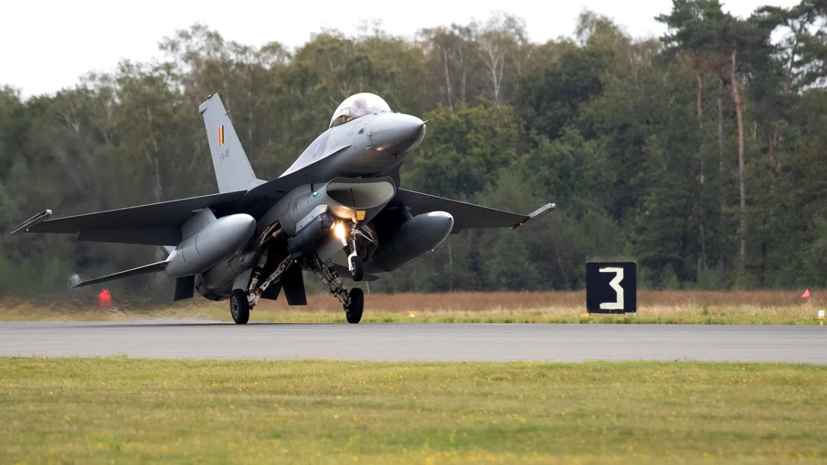 Is China recruiting Belgian fighter pilots?