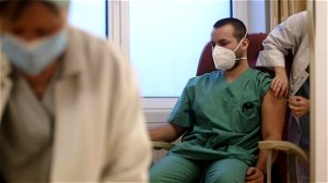 Cororavirus: aantal nieuwe besmettingen daalt, meer mensen met Covid-19 in ziekenhuis
