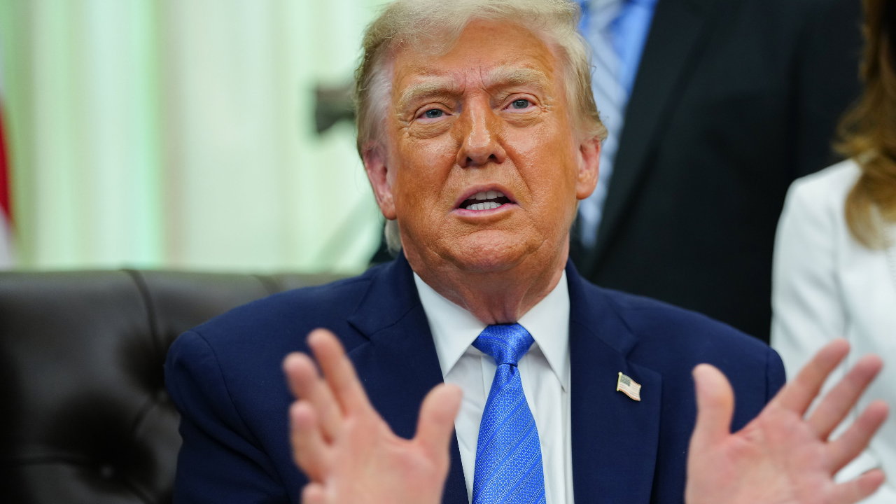 VS en Iran ondertekenen staakt-het-vuren-overeenkomst; Trump waarschuwt voor nieuwe aanvallen bij sc