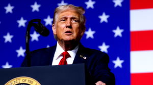 Trump ondertekent nieuwe belastingwet voor kleine bedrijven