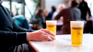 Alken Maes introduceert herbruikbare bekers