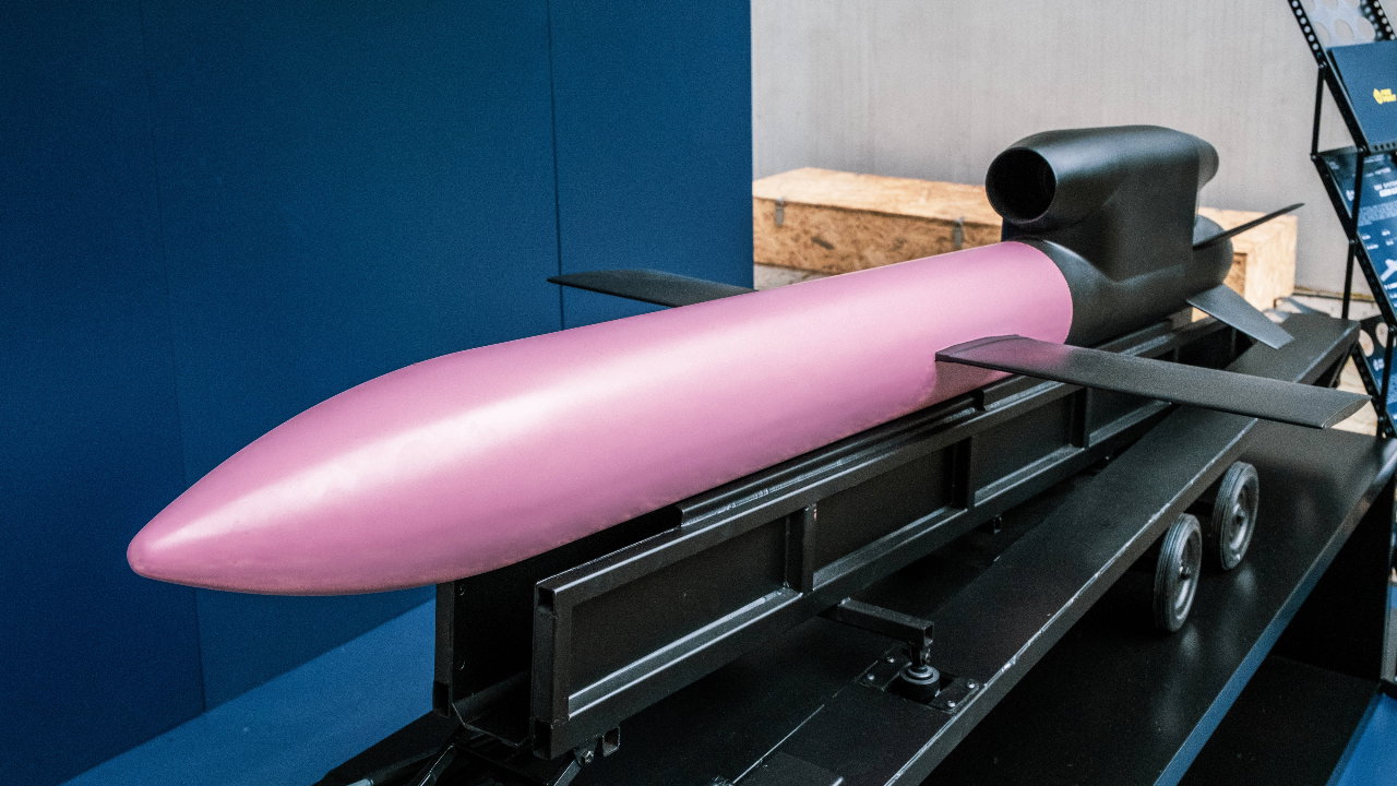 Oekraïne blijft Rusland bestoken met relatief goedkope Flamingo-raket