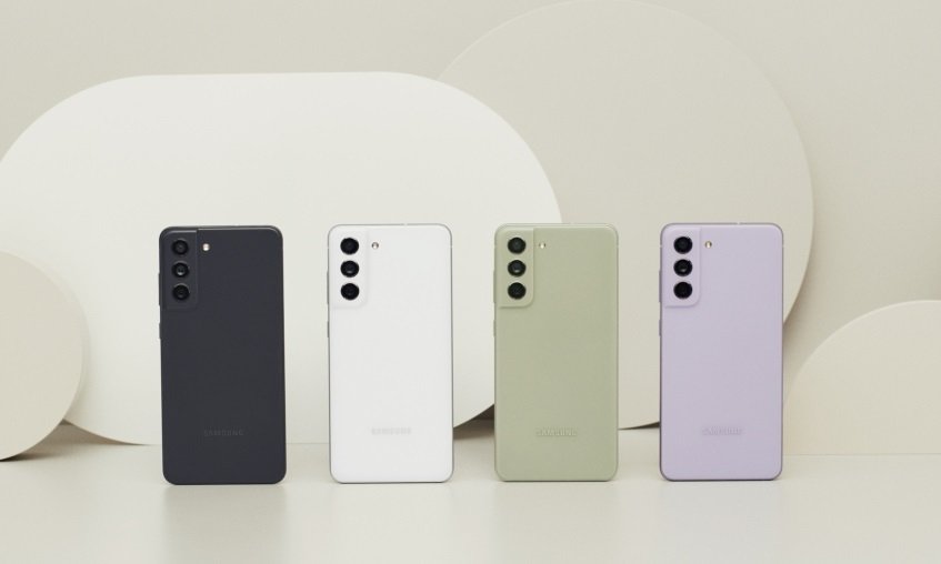 Samsung officialise son nouveau smartphone abordable, le Galaxy S21 FE ...