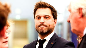 Bouchez nodigt zes Brusselse partijen uit voor doorstart van begrotingsgesprekken