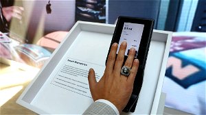 Zijn de laatste dagen voor de bankkaart geteld? Belgisch bedrijf laat ons betalen met onze handpalm