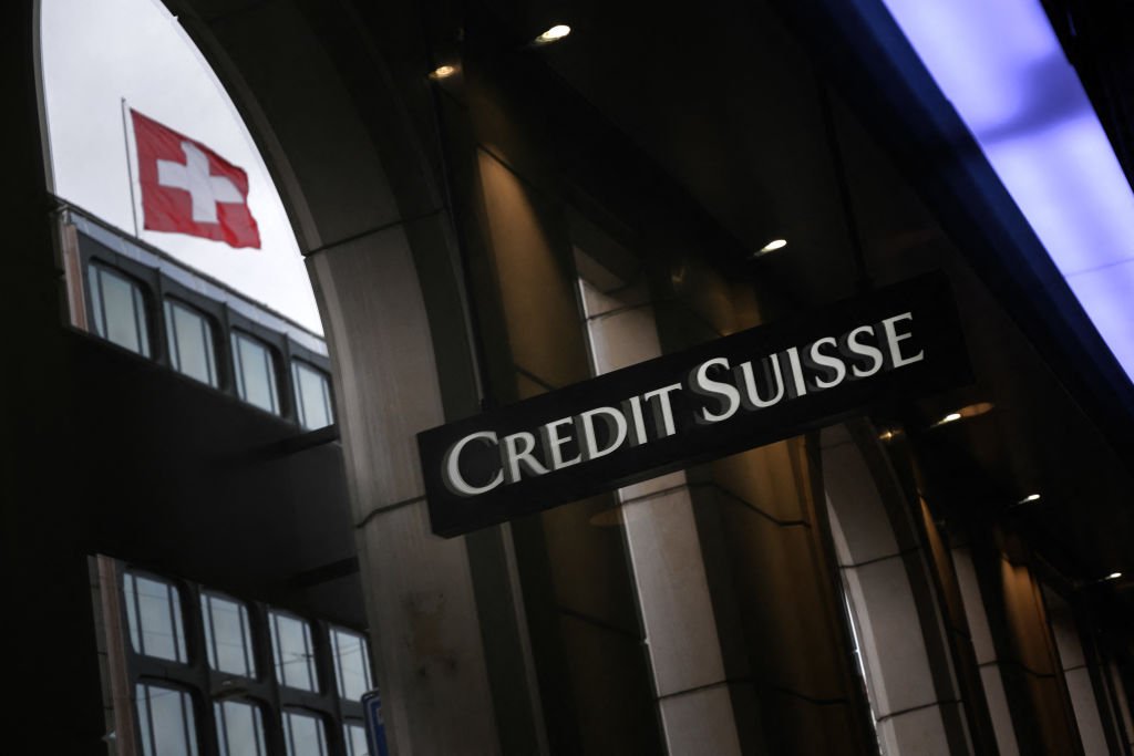 Un parfum de 2008: Crédit Suisse au bord de l’effondrement?