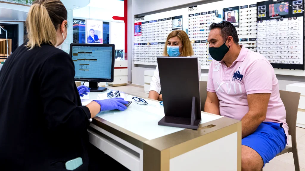 Remboursement étendu Pour Les Lunettes Et Appareils Auditifs