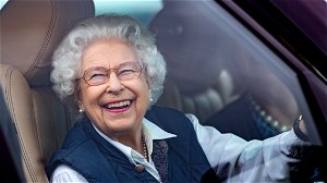 De autofan in Queen Elizabeth II