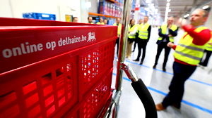 Delhaize rekent niet langer kosten aan als je je online boodschappen ter plaatse ophaalt: hoeveel betaal je bij de andere winkelketens?