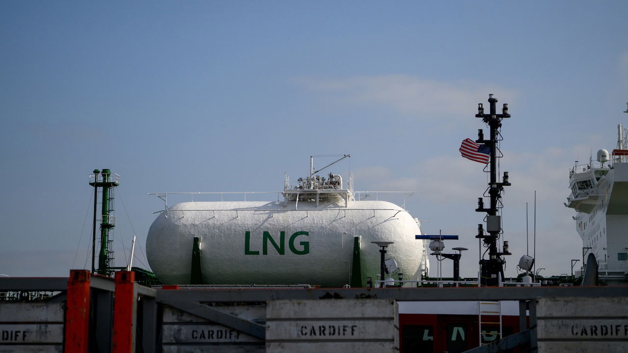 亚光科技：公司,电子!业务下游客户覆盖面较广