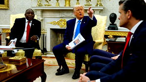 Trump zet president Ramaphosa voor het blok omtrent “witte genocide” in Zuid-Afrika