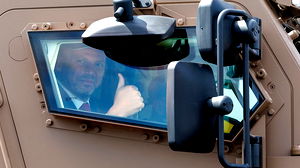 Francken maakt 300 miljoen euro vrij om militairen hoger loon te geven