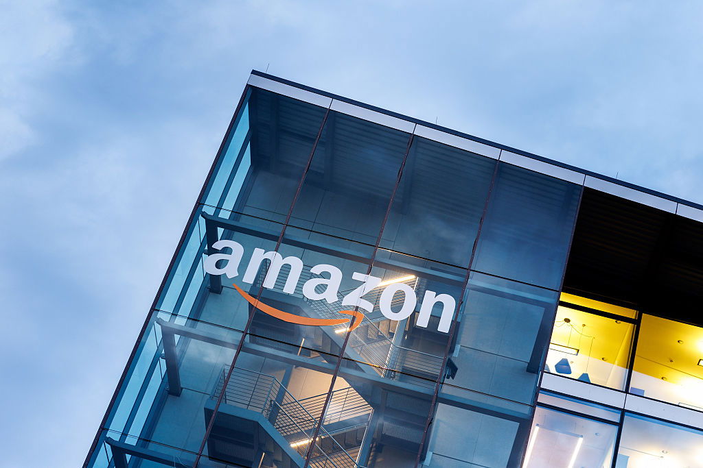 Amazon effraie les investisseurs avec une forte augmentation des ...