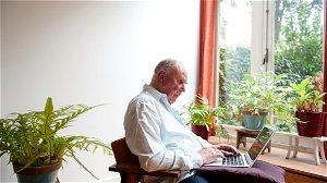 Bijna 11.000 zestigplussers en gepensioneerden op zoek naar werk