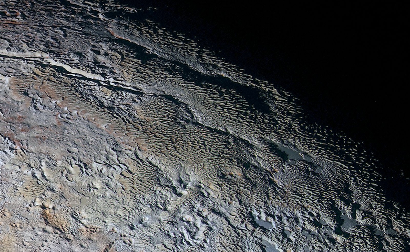 A giant ice volcano that covered Pluto with frozen lava: the mystery of the dwarf planet just got bigger