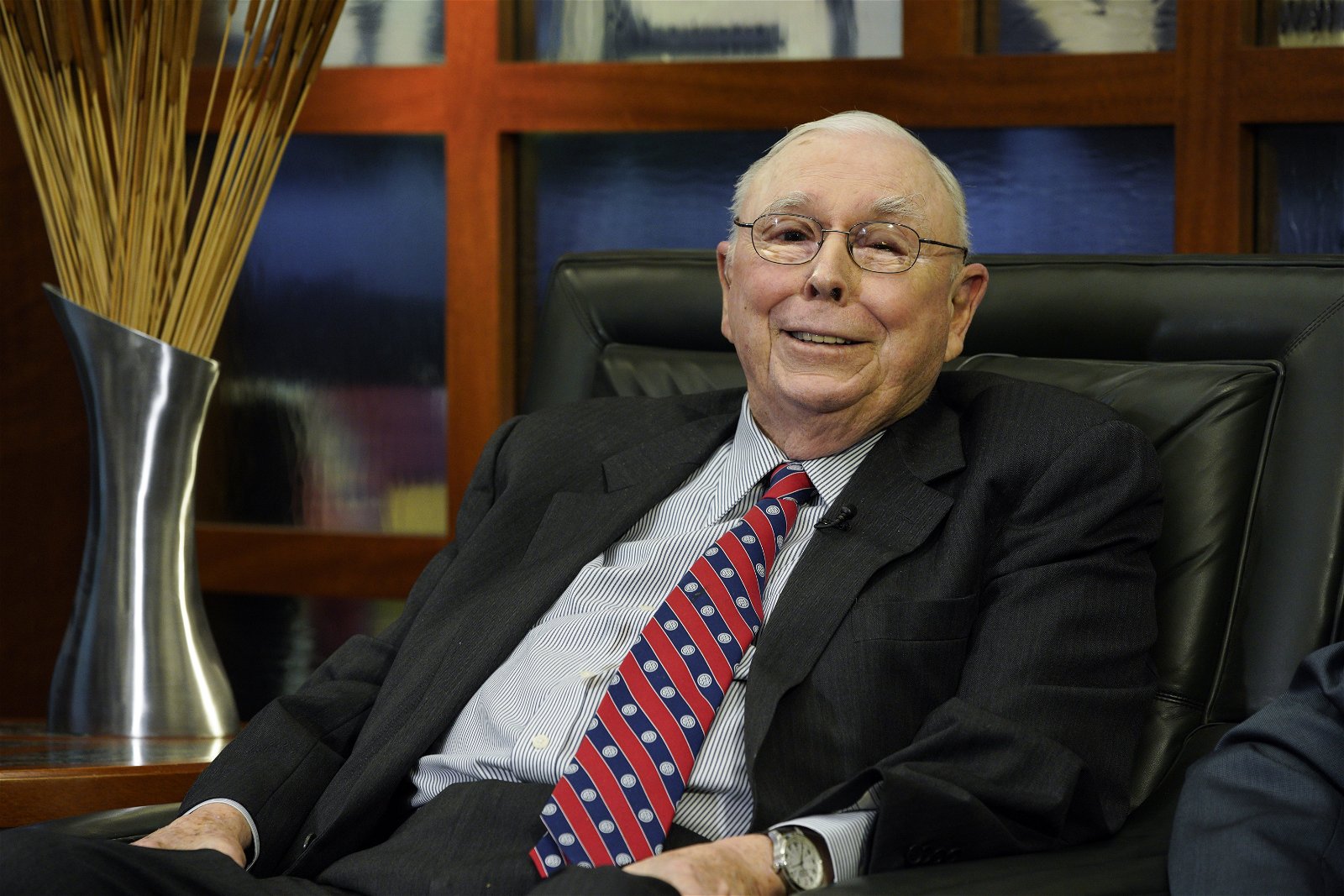 Billionaire Charlie Munger: “Almost Any Currency Will Be Worthless Within 100 Years”