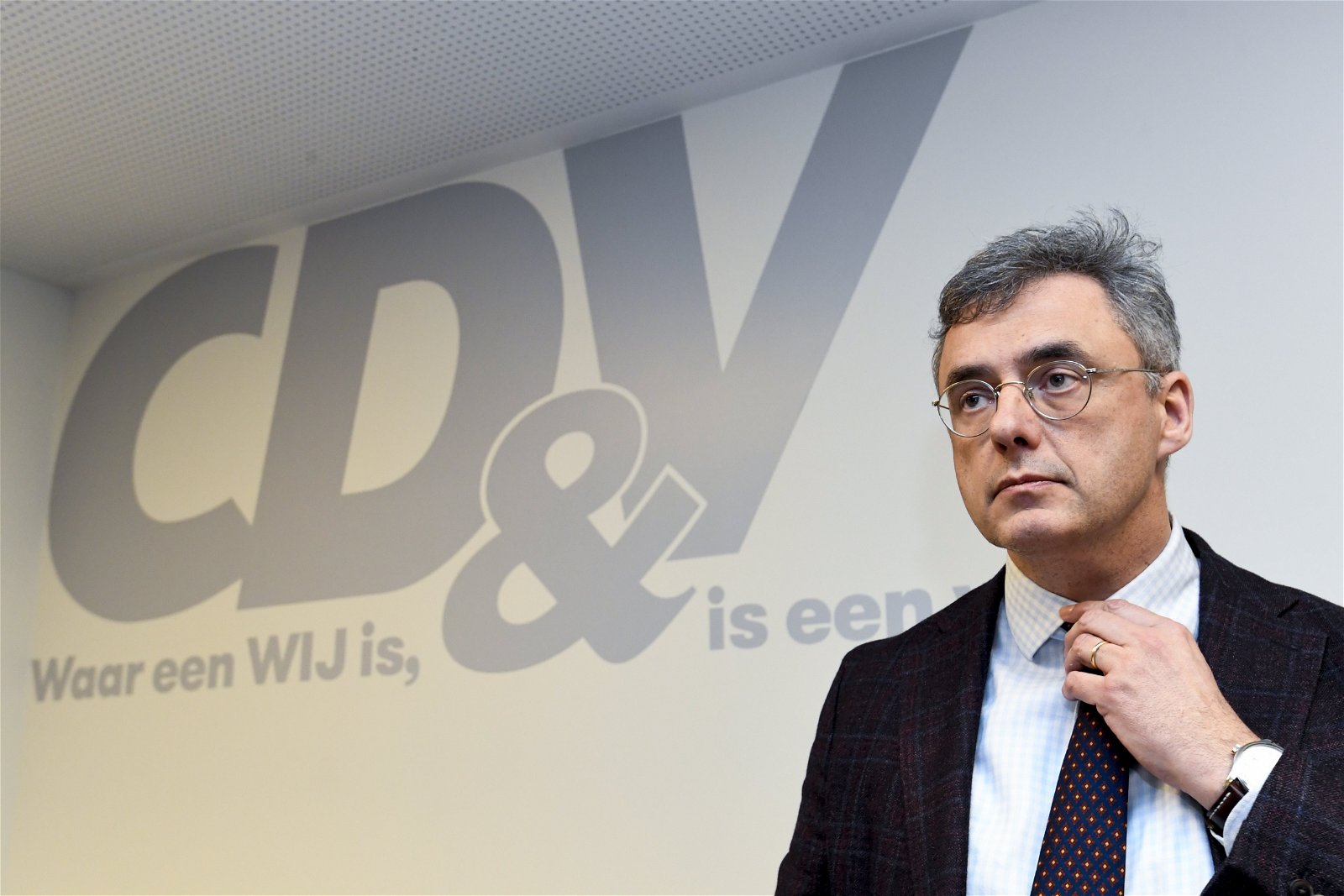 Opnieuw desastreuze peiling voor CD&V-voorzitter Coens - Business AM