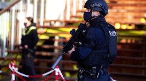 Iraanse diplomaat en Belgische medeplichtigen krijgen zware celstraffen voor verijdelde bomaanslag