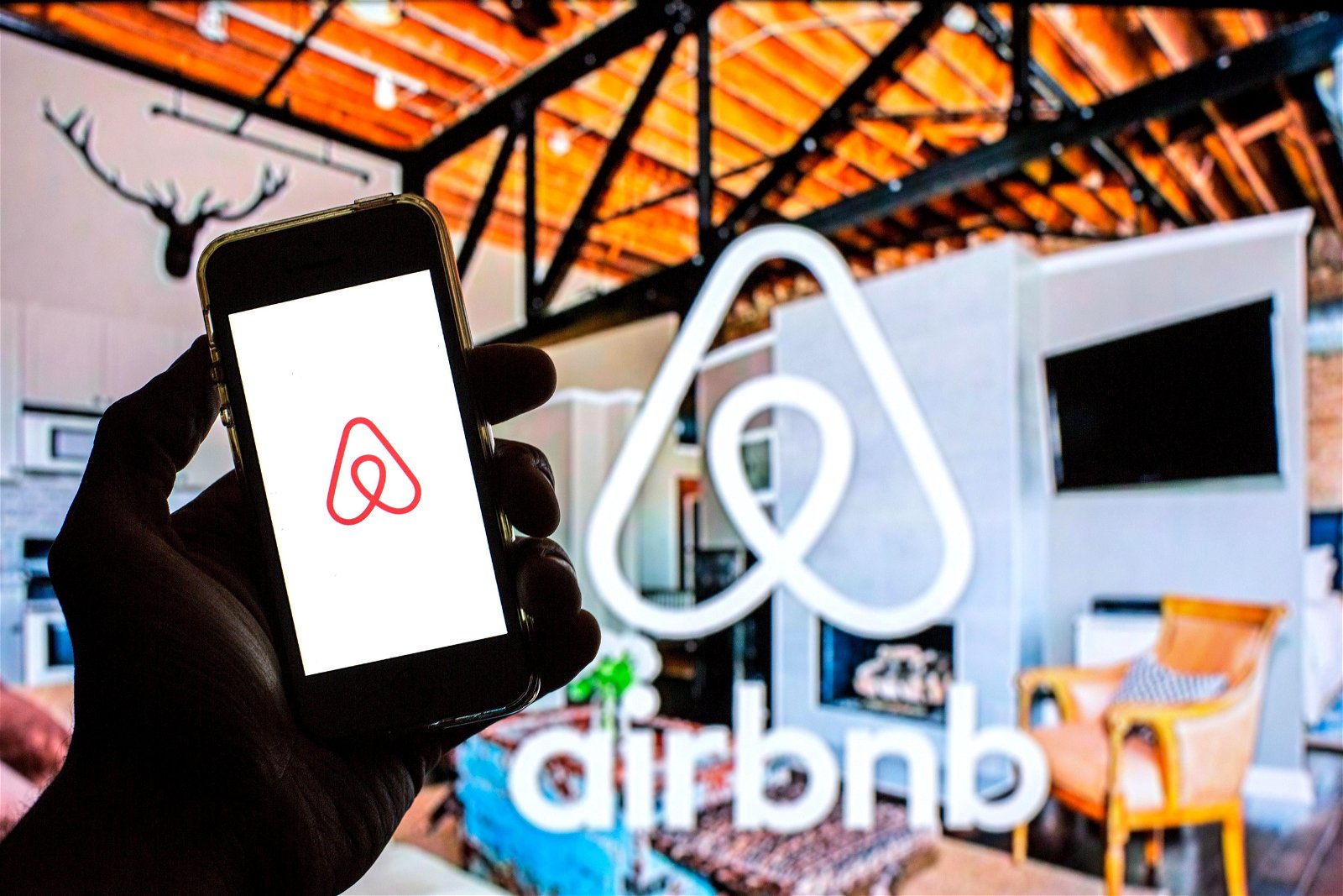   Airbnb  devient plus cher qu un h tel  cause des charges 