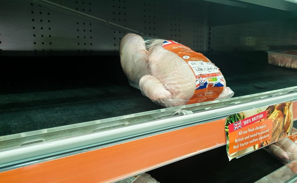 Britse supermarkten gaan voedsel rantsoeneren om Kerst te redden