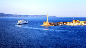 Italië wil dure brug naar Sicilië bouwen om NAVO-norm militaire uitgaven te halen