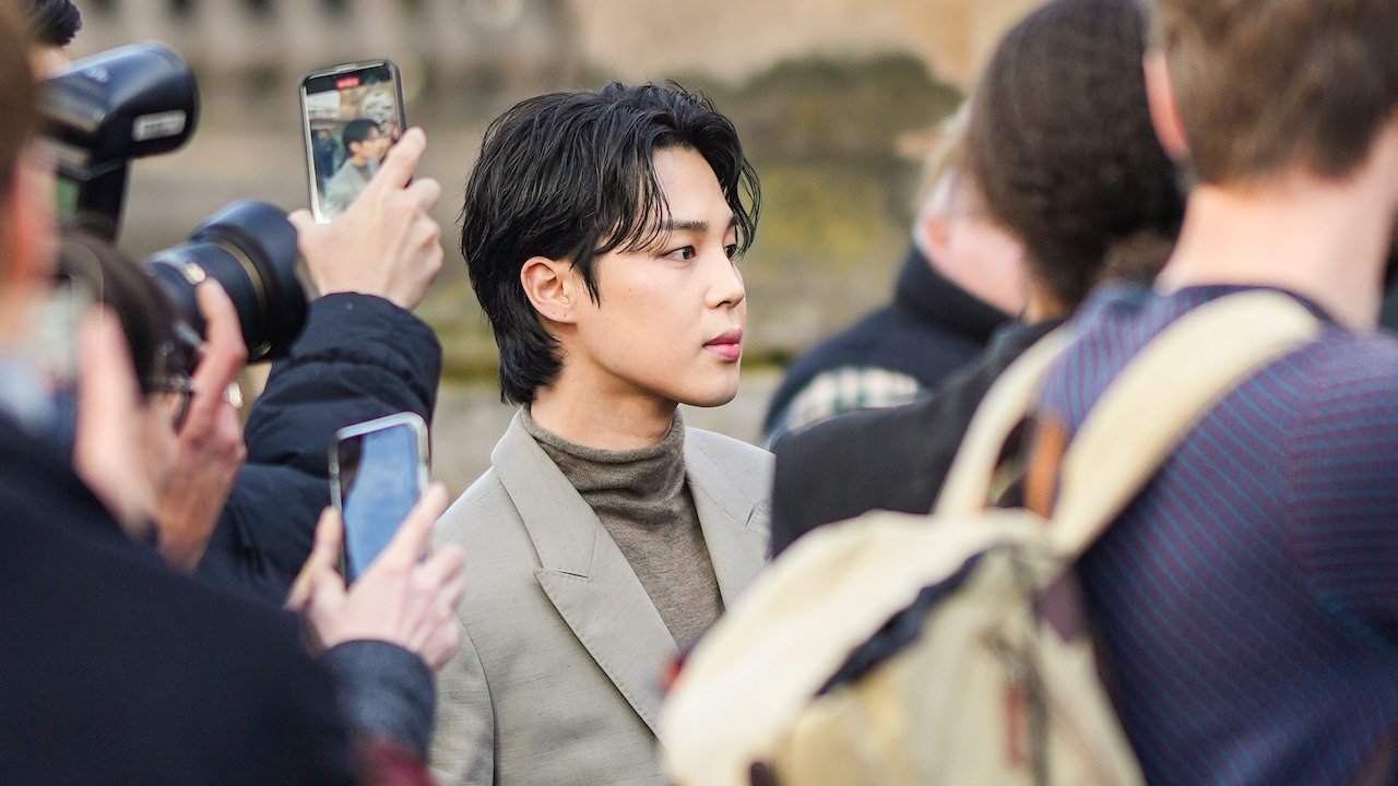 jimin-bts-was-grootste-influencer-op-paris-fashion-week-en-bracht-17