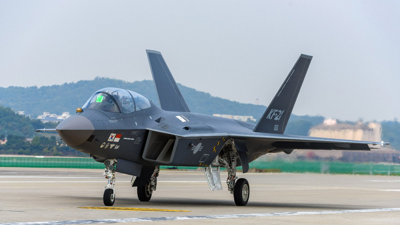 Gevechtsvliegtuig KF-21 Boramae van Zuid-Korea valt een stuk duurder uit dan gehoopt