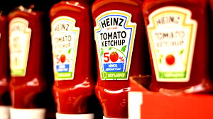 Kraft Heinz stopt met kunstmatige kleurstoffen in alle Amerikaanse voedingsmiddelen tegen 2027