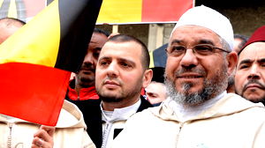 Radicale ex-imam Mohamed Toujgani keert terug naar België als Belgisch staatsburger, gesteund door Team Fouad Ahidar