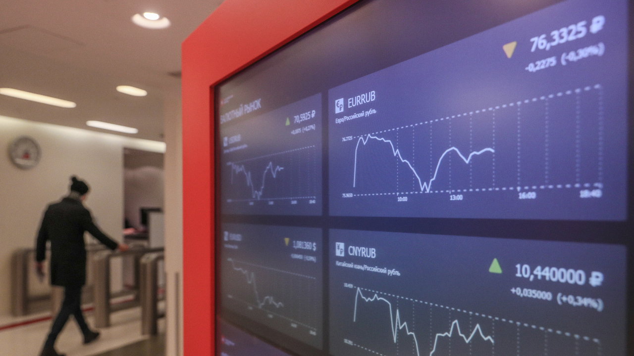 Russische aandelenmarkt bereikt laagste punt in drie jaar tijdens zware economische crisis