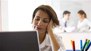 6 onderwerpen die beter niet bespreekt op het werk