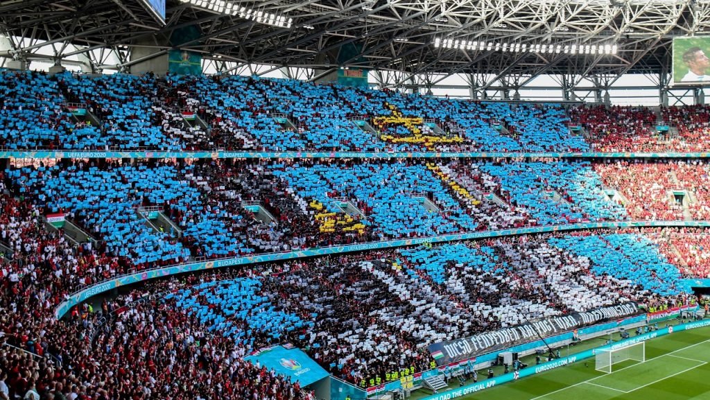 UEFA overweegt om finale EK te verplaatsen van Londen naar ...