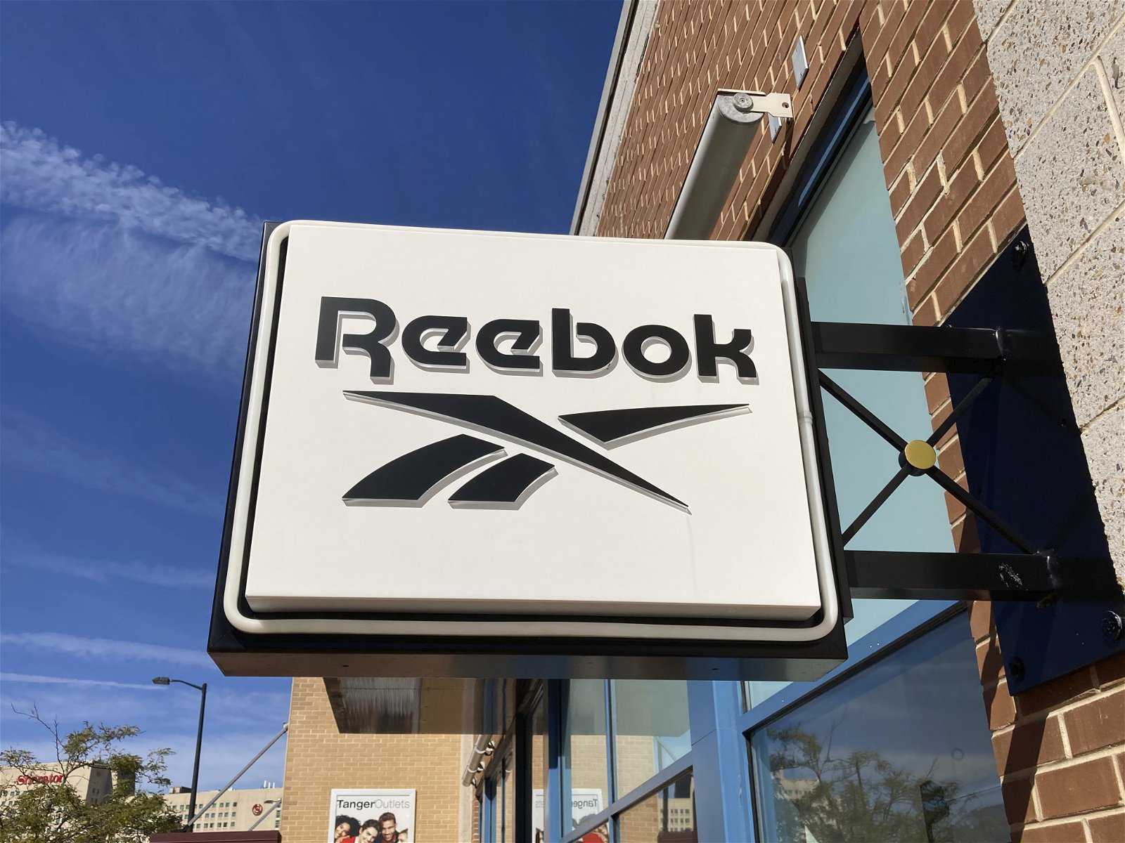 Duitse media: 'Adidas overweegt verkoop Amerikaans dochtermerk Reebok' -  Business AM