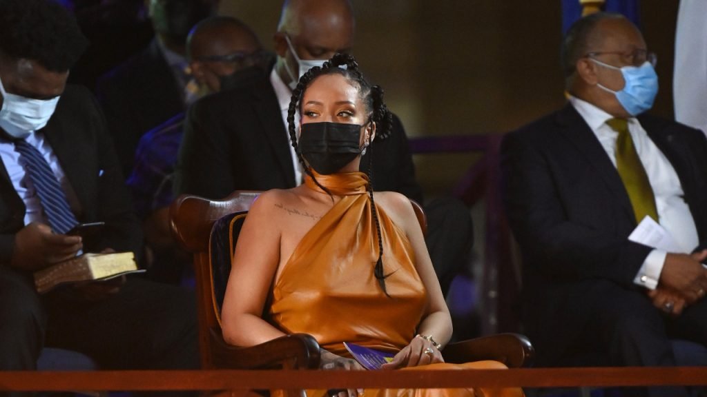 Rihanna gehuldigd als 'nationale heldin' in thuisland Barbados