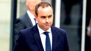 Crisis in Frankrijk na het vertrek van premier Lecornu: wat moet er nu gebeuren?