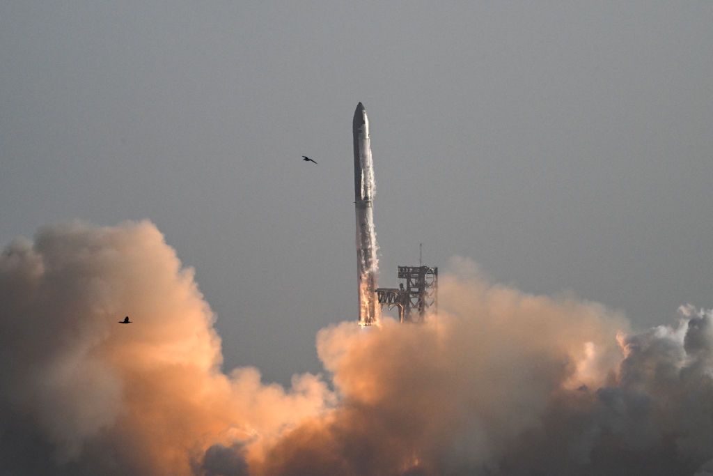 Elon Musk vise 2026 pour la première mission vers Mars
