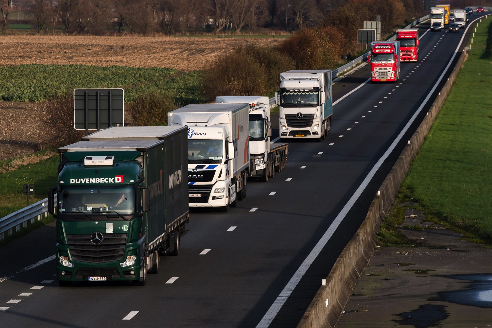 Wegvervoer vertegenwoordigt ruim driekwart binnenlands