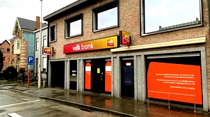 En moins d’une semaine, une deuxième banque réduit ses taux d’intérêt sur l’épargne