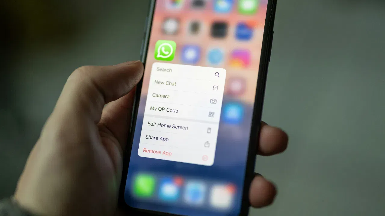WhatsAppはスパムをブロックする機能を開発中