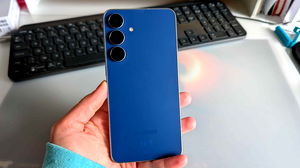 Test – Samsung Galaxy S25 FE : un téléphone haut de gamme, avec quelques concessions, mais pas sur la batterie