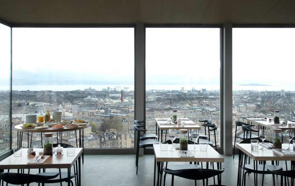 Edinburgh een spannende mix tussen oud en nieuw Business AM