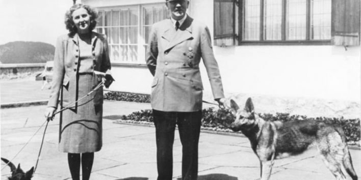 Hitler_Braun_1942